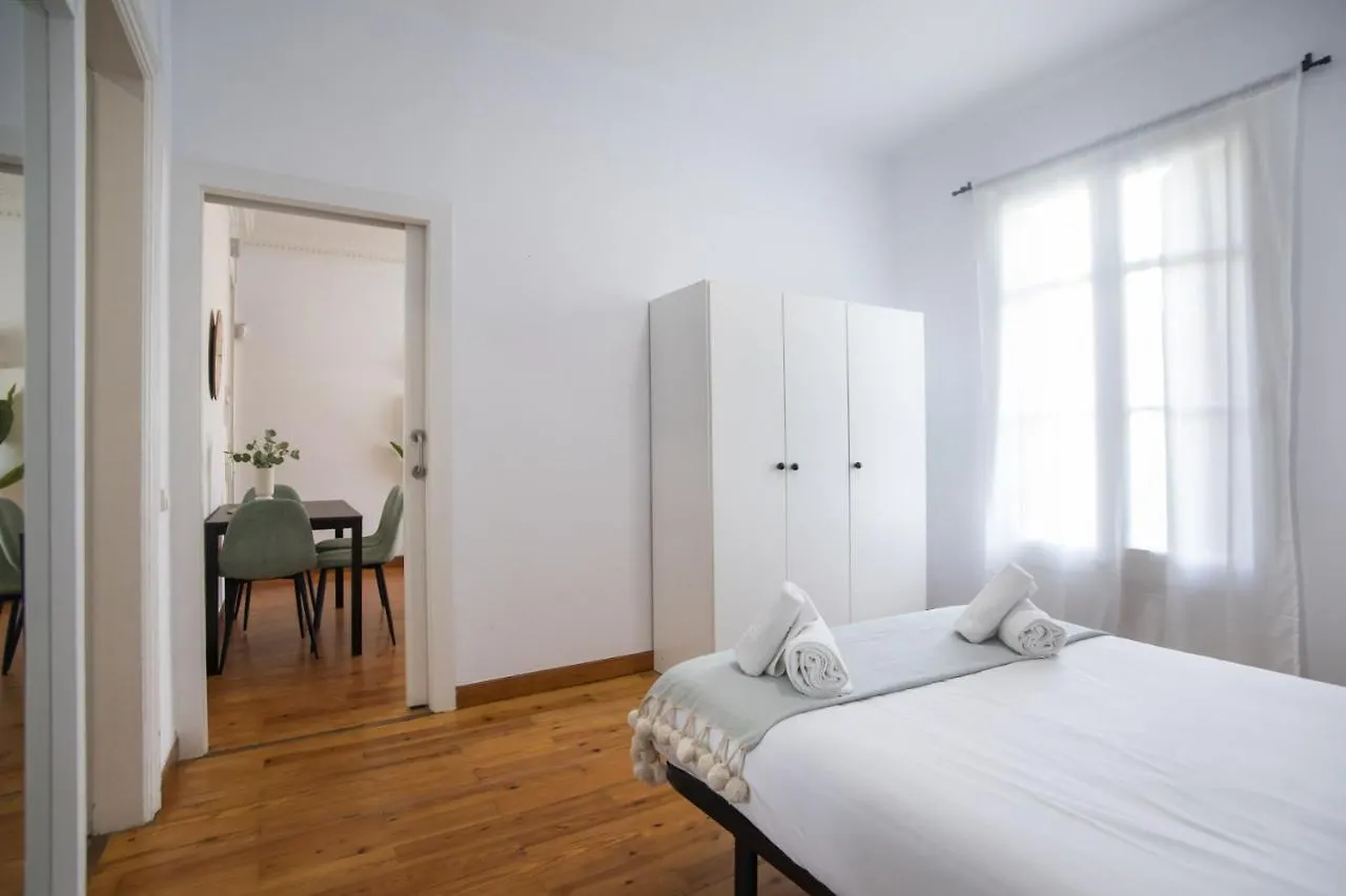 21Par1005 - Beautiful Apartment In Paral-Lel Barcelona