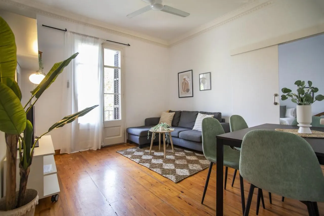 21Par1005 - Beautiful Apartment In Paral-Lel Barcelona