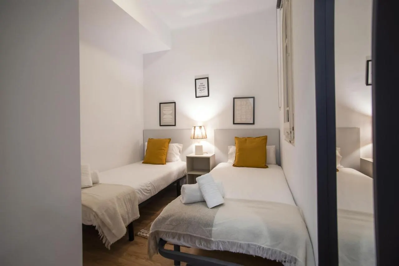 21Par1005 - Beautiful Apartment In Paral-Lel Barcelona