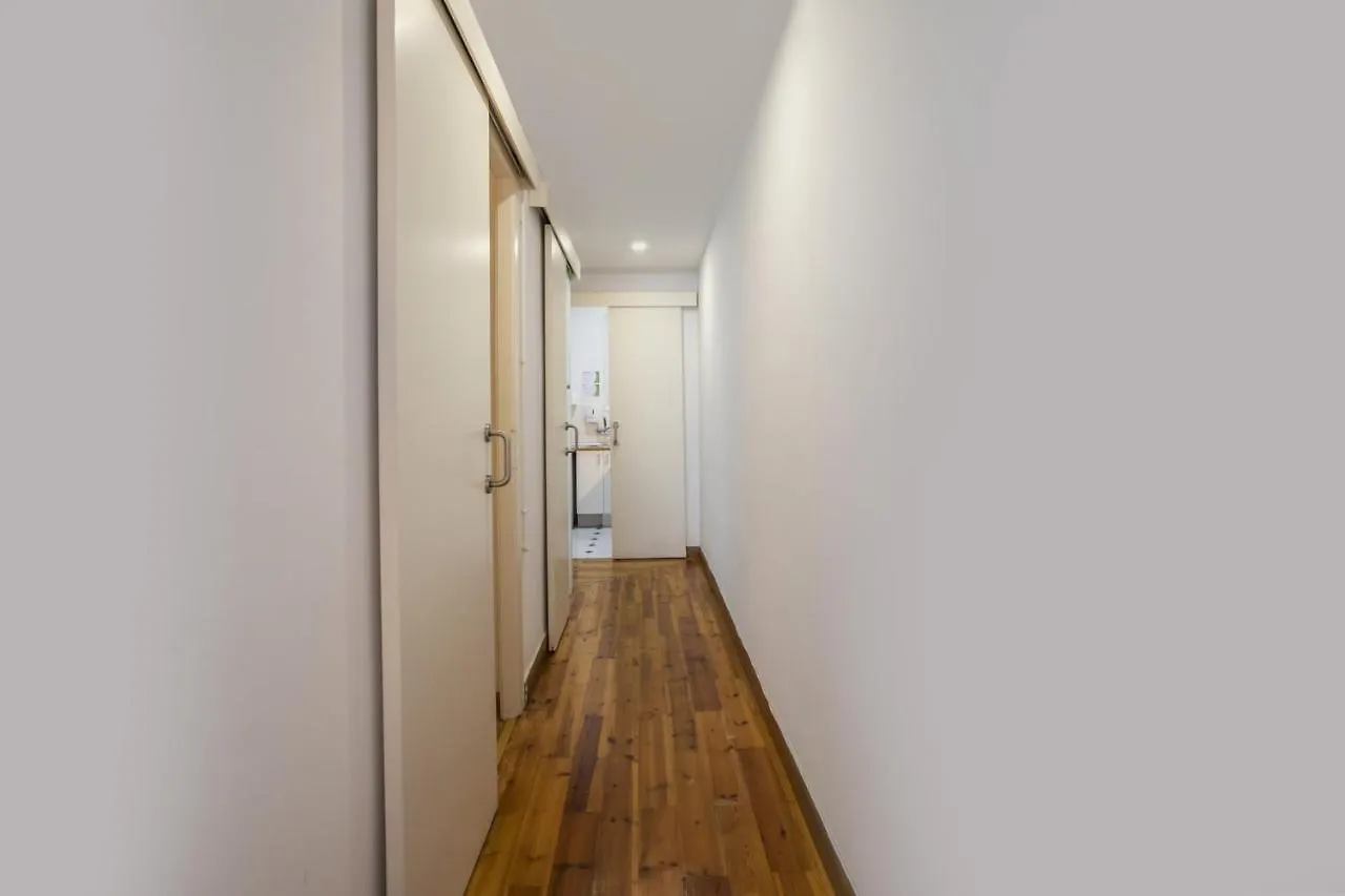 21Par1005 - Beautiful Apartment In Paral-Lel Barcelona Spain