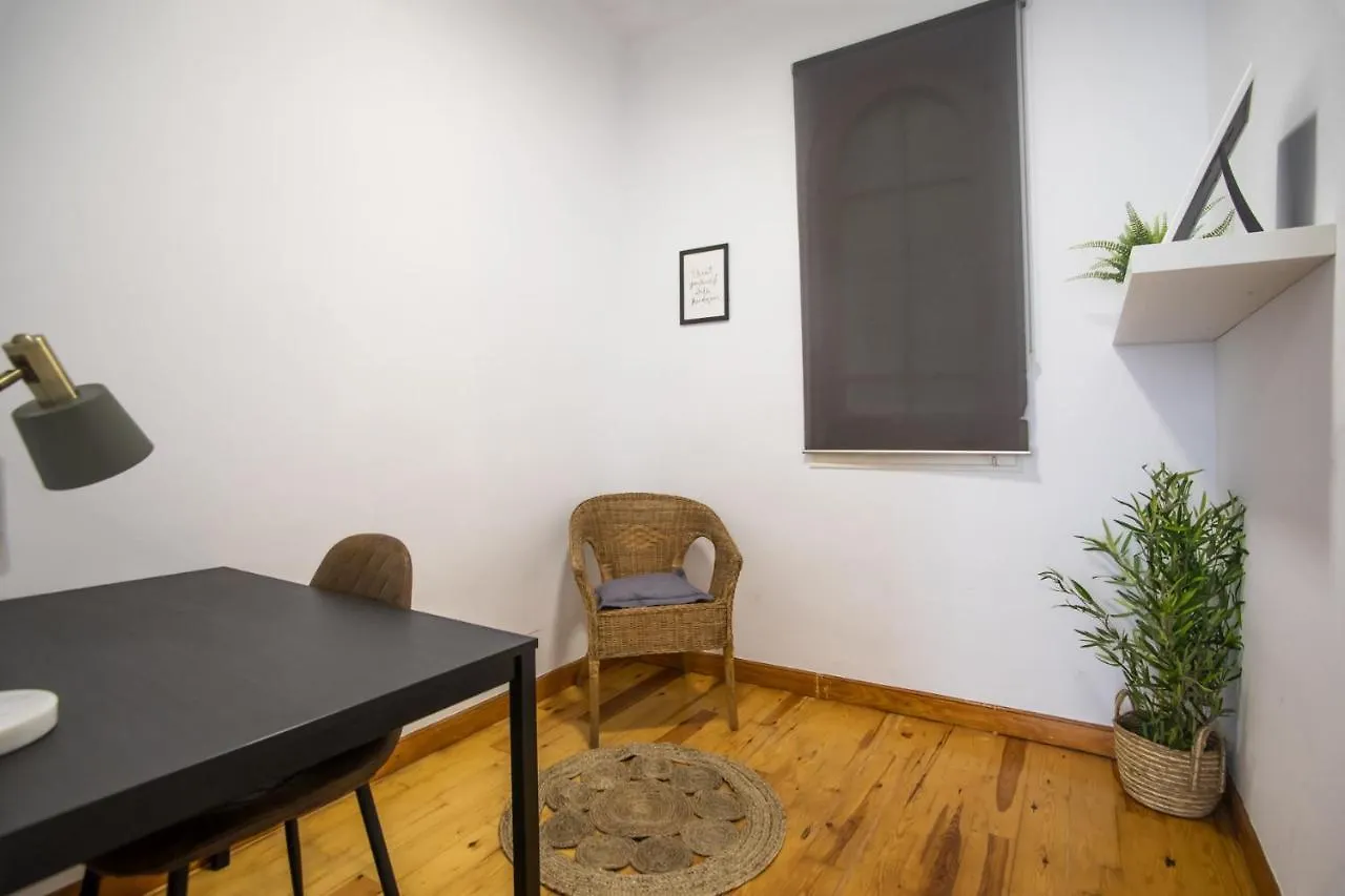 21Par1005 - Beautiful Apartment In Paral-Lel Barcelona