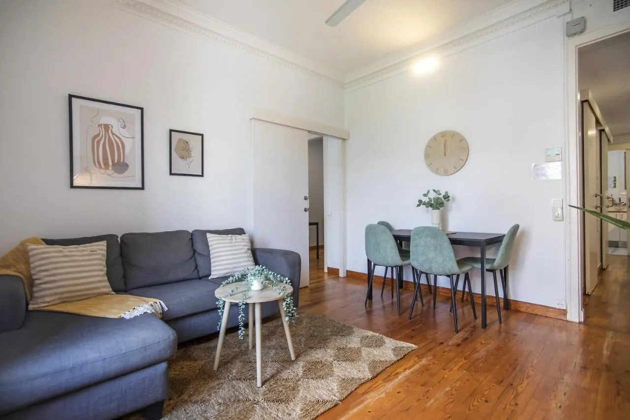 21Par1005 - Beautiful Apartment In Paral-Lel Barcelona Spain